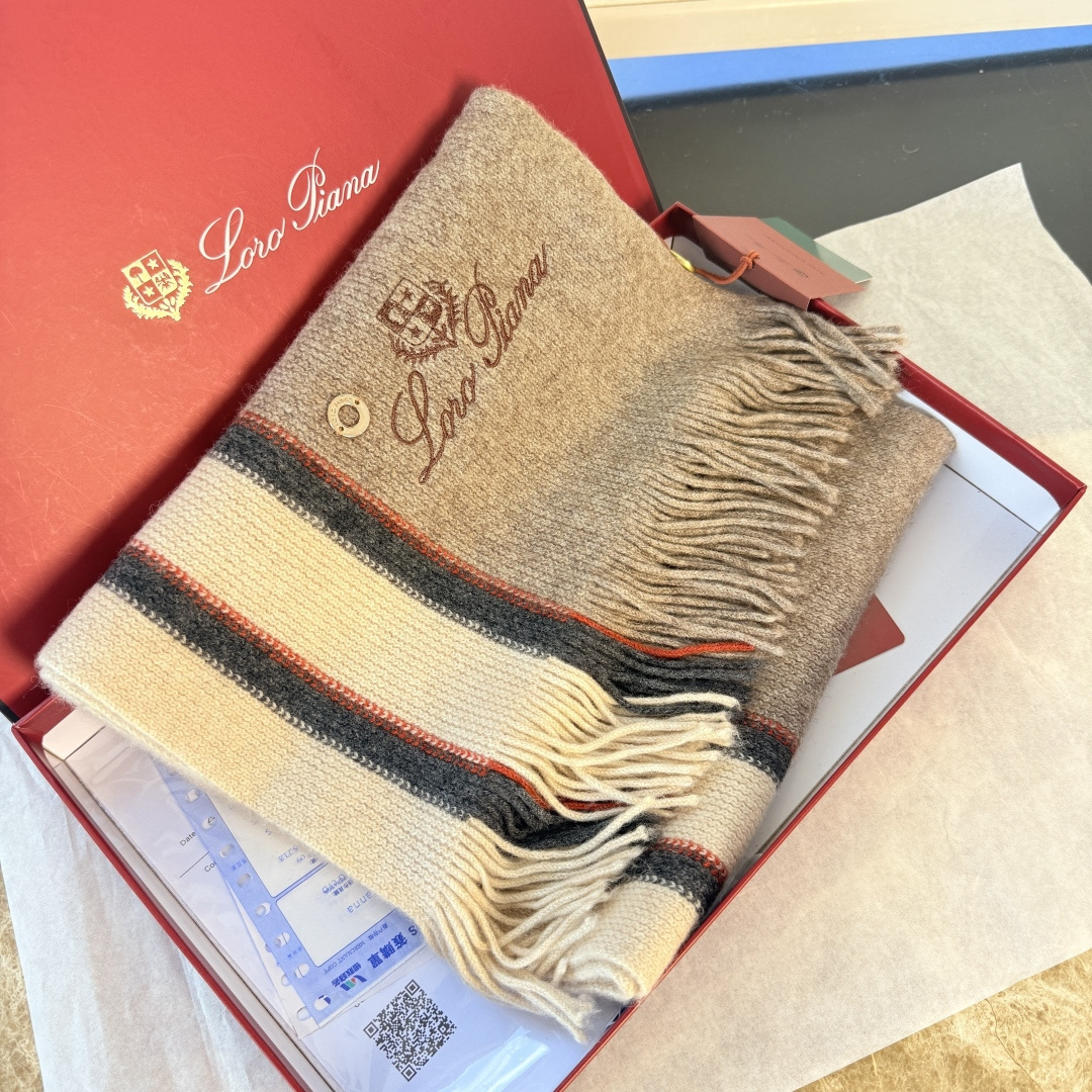 🆕Loro Piana · 诺悠翩雅秋冬新品羊绒针织围巾！出口尾单，客供顶级纱线！这款织法比较难，又很费