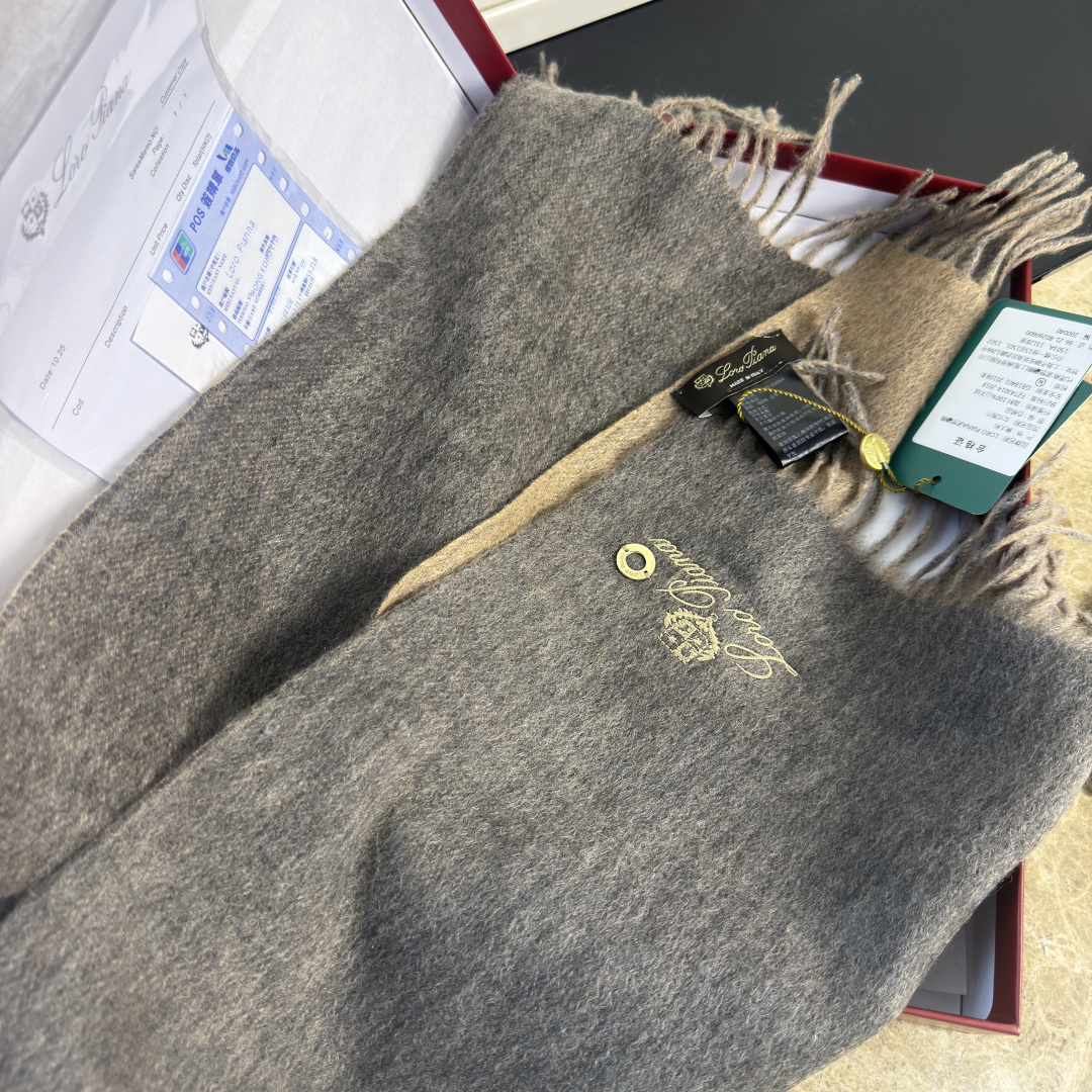 🆕Loro Piana · 诺悠翩雅【贸易公司尾单，极品双面山羊绒围巾披肩】送人自留都太高大上了😍重磅上