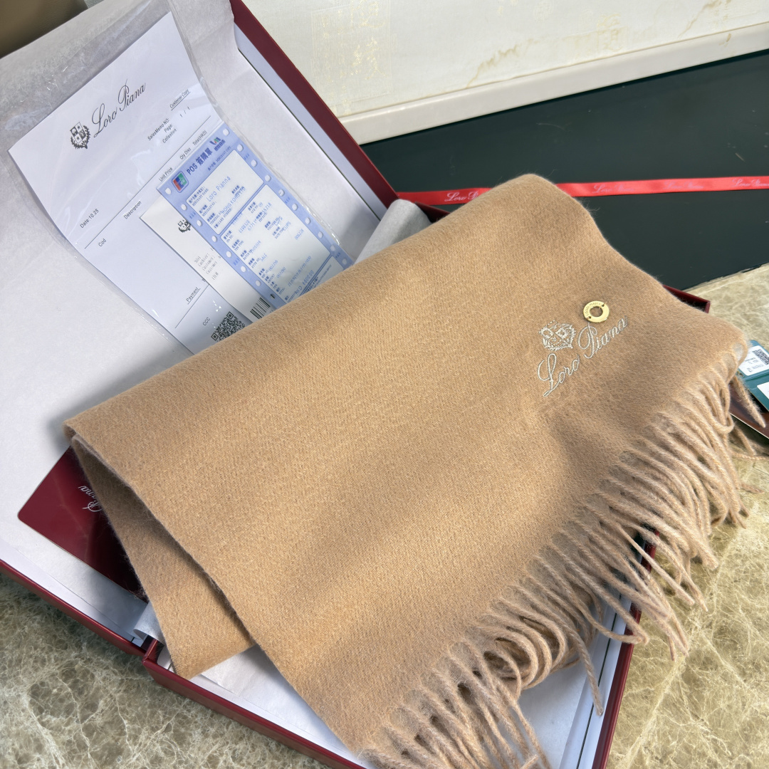 🆕Loro Piana · 诺悠翩雅【贸易公司尾单，极品双面山羊绒围巾披肩】送人自留都太高大上了😍重磅上