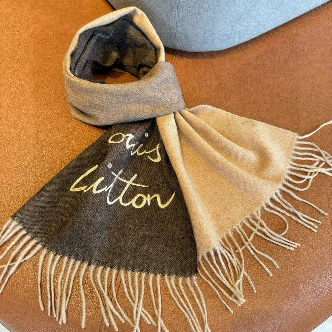 🆕 【▪大驴家新款渐变围巾，精致的温柔配色，超级迷恋❗️气质低调恬静又不失优雅❗️】重点推荐❗️高级舒适