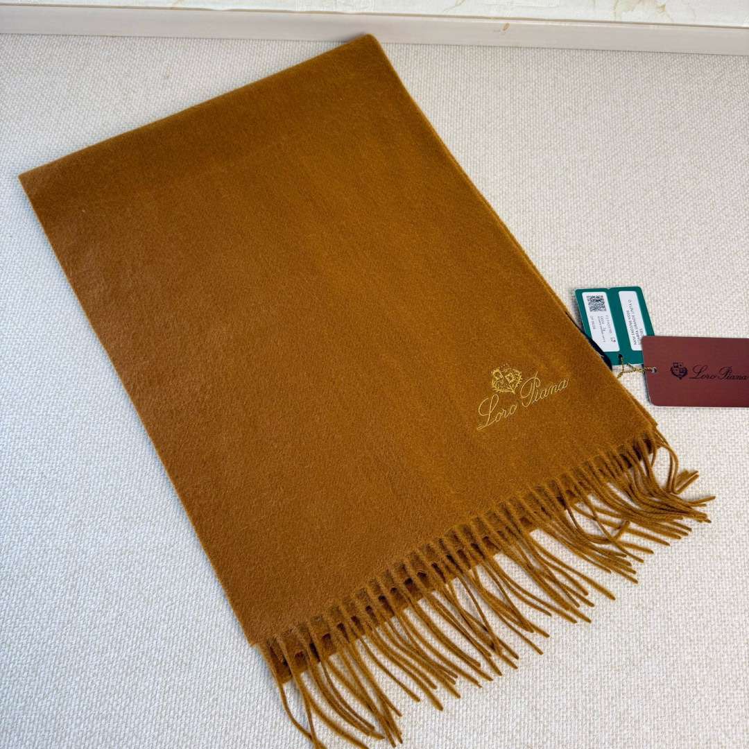 🆕Loro Piana · 诺悠翩雅秋冬新品❗️超级夯货 重磅来袭❗️【极品山羊绒小围巾】送人自留都太高