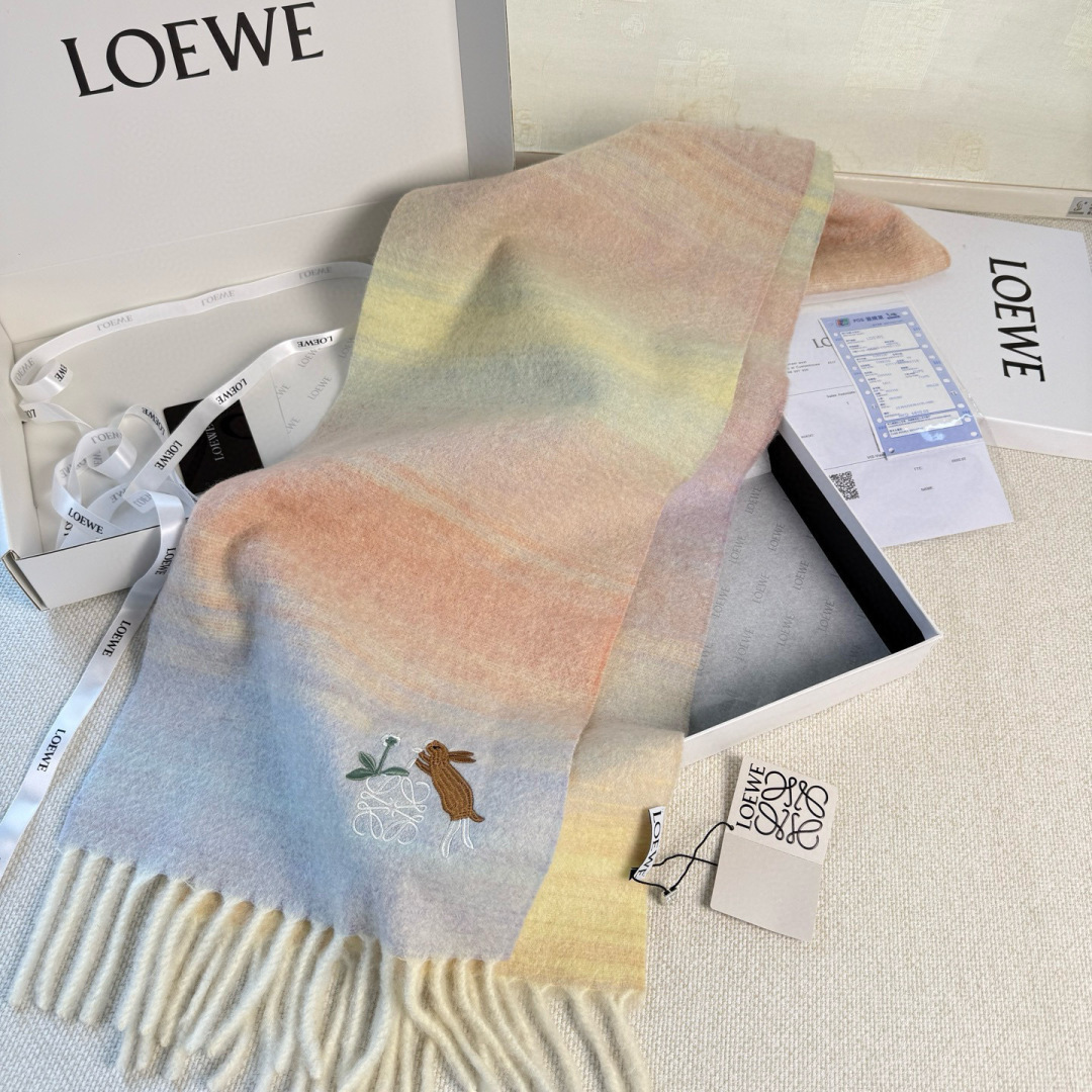 🆕 【▪Loewe · 罗意威难得一见的温柔配色，低调又不失优雅❗】重点推荐❗ 超级高级的彩虹配色🌈，每