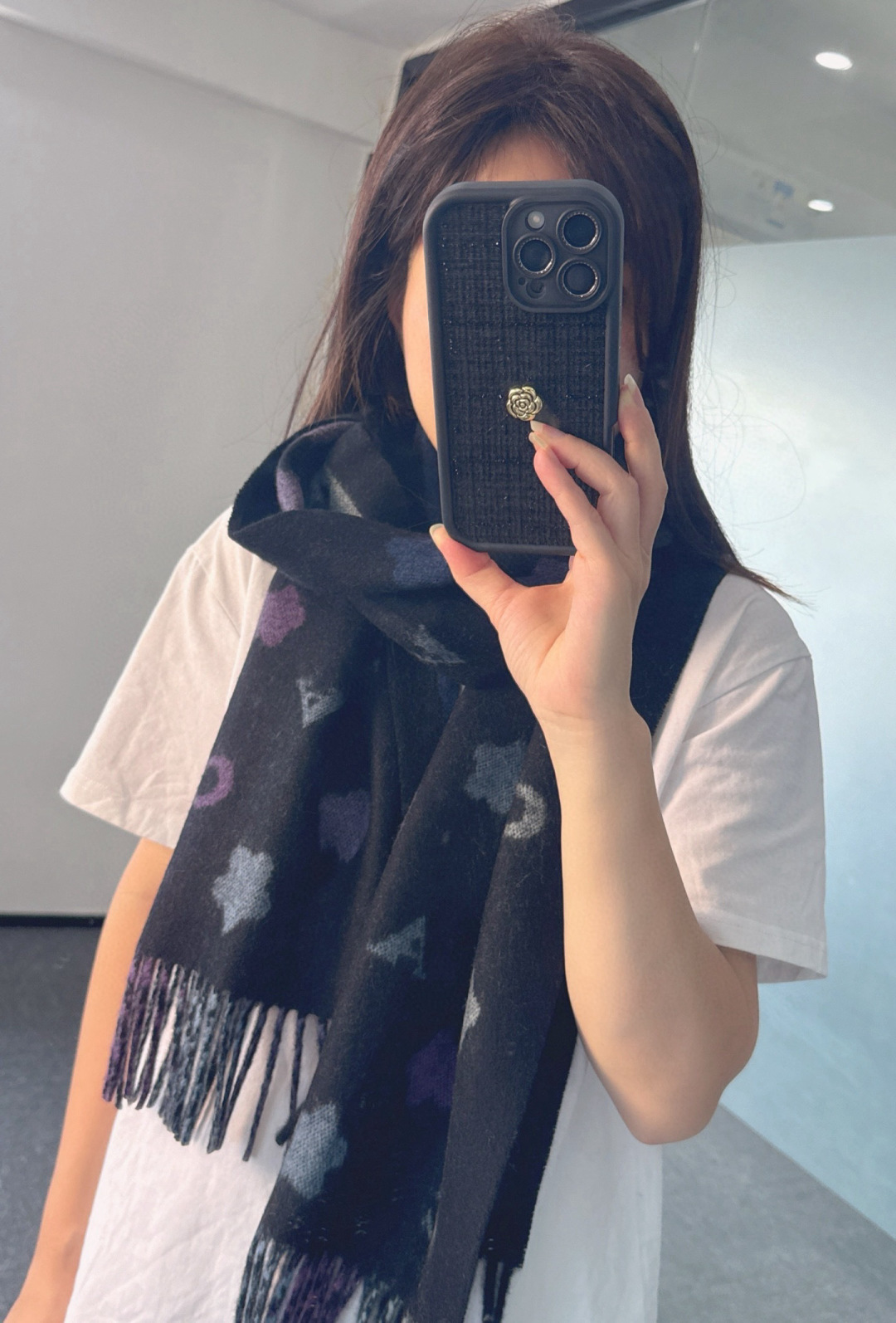 🆕COACH · 蔻驰男女通用彩条围巾❗️也太好看了吧！不仅有颜值还有品质，95%绵羊毛+5%山羊绒，手