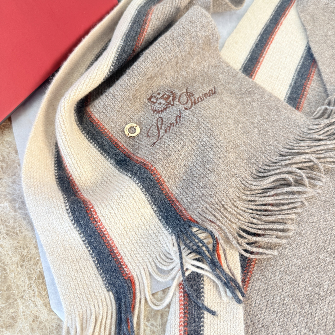 🆕Loro Piana · 诺悠翩雅秋冬新品羊绒针织围巾！出口尾单，客供顶级纱线！这款织法比较难，又很费