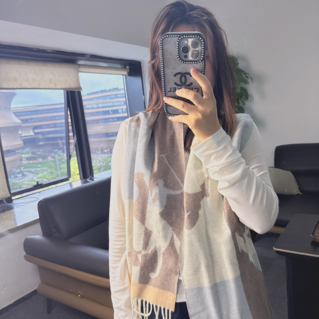 🆕 【▪Hermes · 爱马仕提花围巾，精致的温柔配色，超级迷恋❗️气质低调恬静又不失优雅❗️】重点推