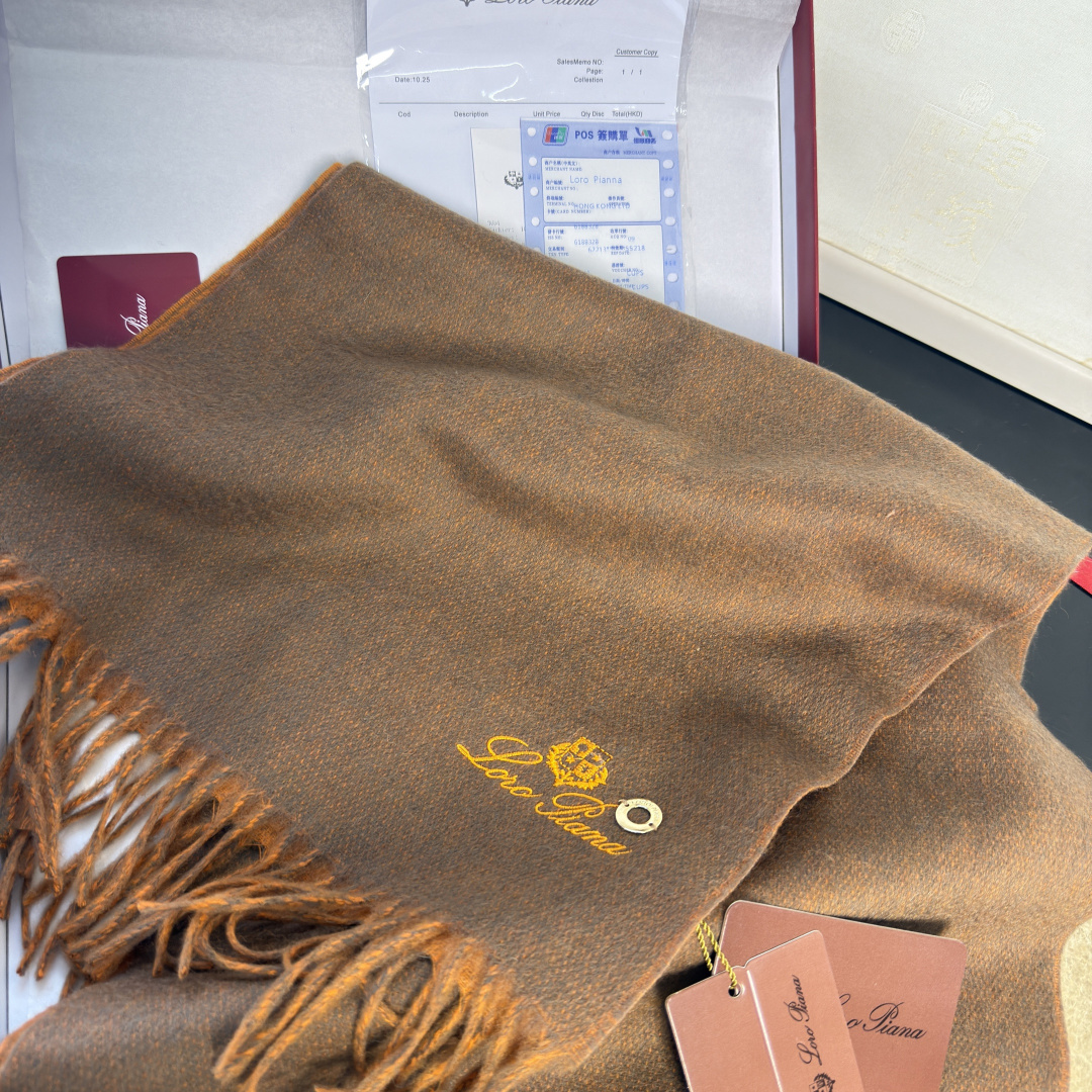 🆕Loro Piana · 诺悠翩雅【贸易公司尾单，极品双面山羊绒围巾披肩】送人自留都太高大上了😍重磅上