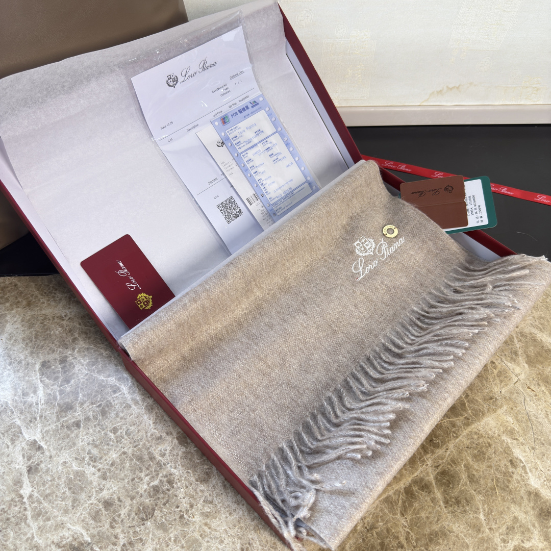 🆕Loro Piana · 诺悠翩雅【贸易公司尾单，极品双面山羊绒围巾披肩】送人自留都太高大上了😍重磅上