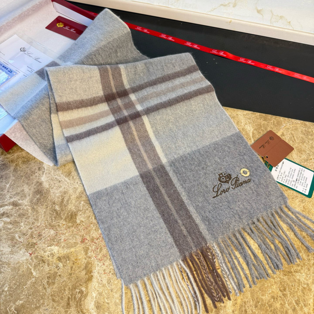 🆕Loro Piana · 诺悠翩雅秋冬新品❗️【极品山羊绒水波纹格纹围巾】送人自留都太高大上了😍重磅上