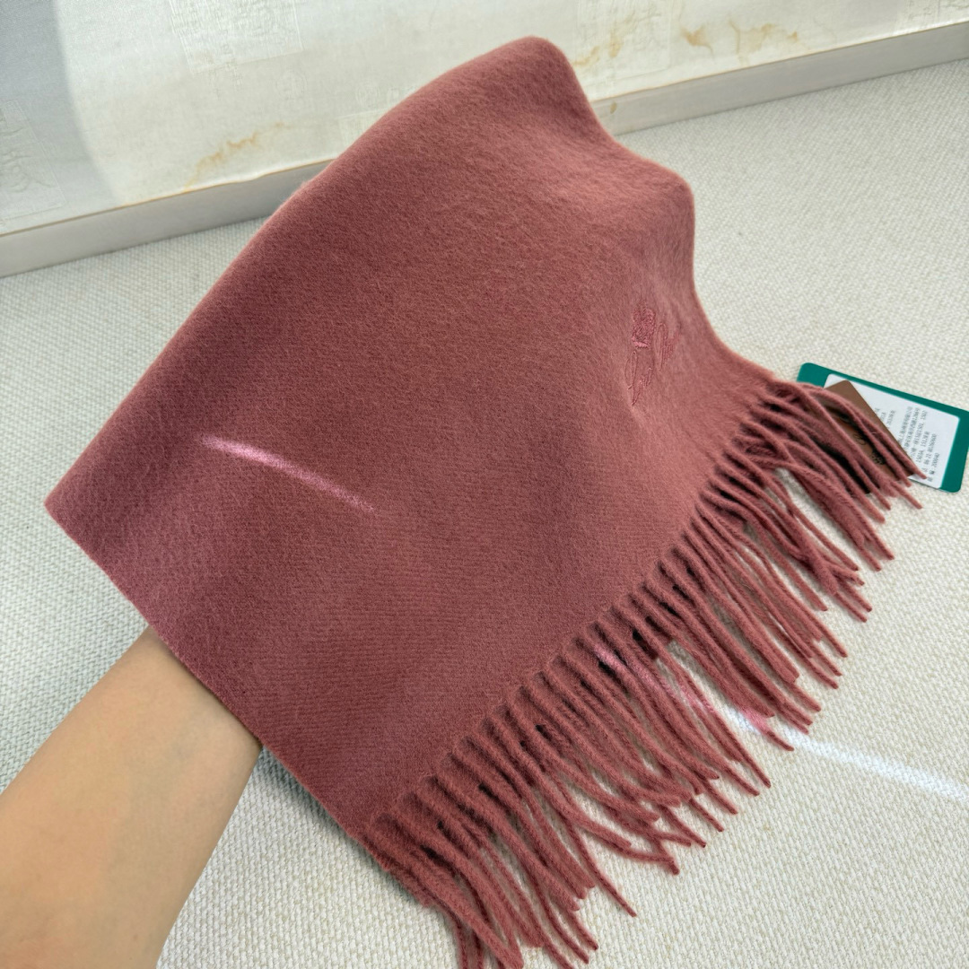 🆕Loro Piana · 诺悠翩雅秋冬新品❗️超级夯货 重磅来袭❗️【极品山羊绒小围巾】送人自留都太高