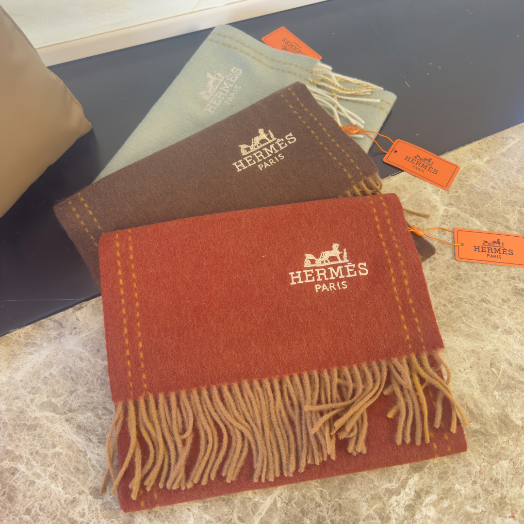 🆕 【▪Hermes · 爱马仕，大H难得一见的温柔配色，低调又不失优雅❗️】重点推荐❗️双面配色，新增