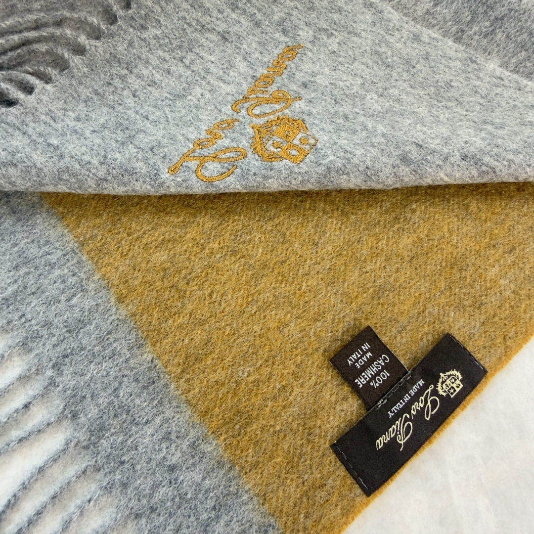🆕Loro Piana · 诺悠翩雅❗️【贸易公司尾单，极品拼色小围巾】送人自留都太高大上了😍重磅上新，