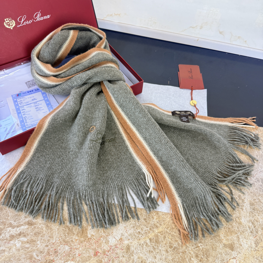 🆕Loro Piana · 诺悠翩雅秋冬新品羊绒针织围巾！出口尾单，客供顶级纱线！这款织法比较难，又很费