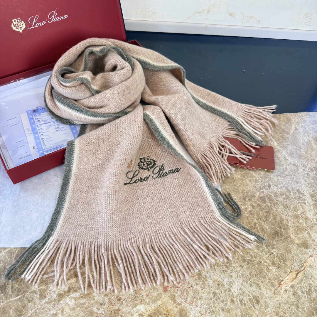 🆕Loro Piana · 诺悠翩雅秋冬新品羊绒针织围巾！出口尾单，客供顶级纱线！这款织法比较难，又很费