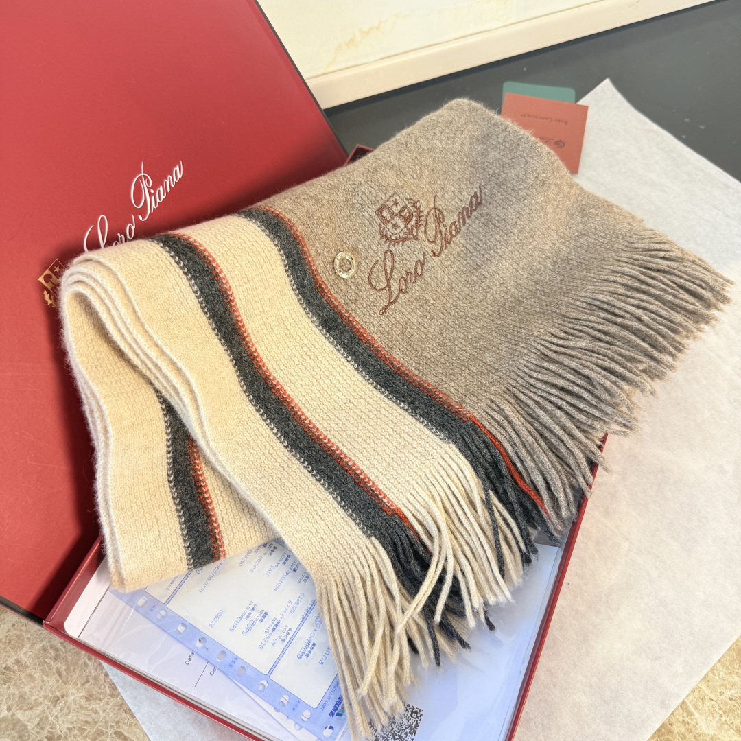 🆕Loro Piana · 诺悠翩雅秋冬新品羊绒针织围巾！出口尾单，客供顶级纱线！这款织法比较难，又很费