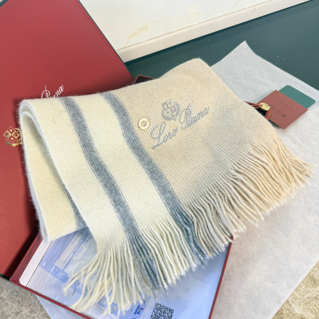 🆕Loro Piana · 诺悠翩雅秋冬新品羊绒针织围巾！出口尾单，客供顶级纱线！这款织法比较难，又很费