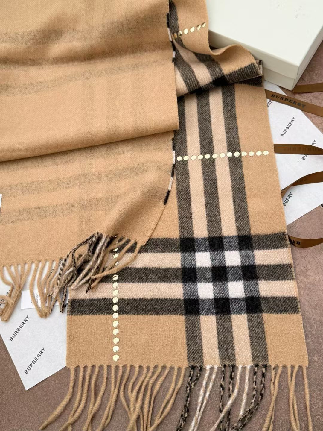 🆕【尖货重磅！冬季NO.1的金字塔单品！】直跺脚地喜欢！！高级又带点时髦的趣味！！老友必收！！！！简直太