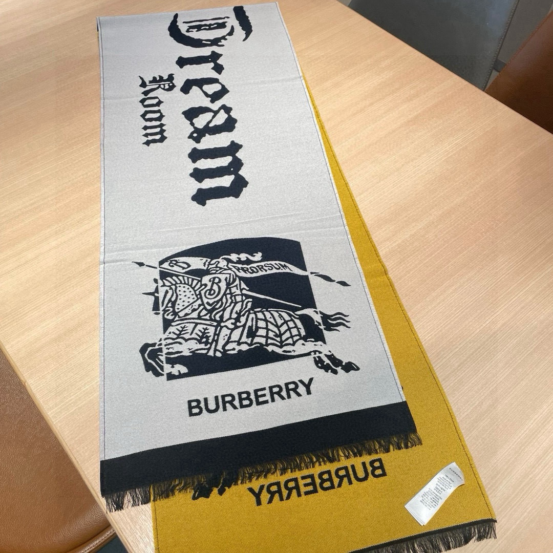 🆕渠道B家山羊绒围巾，山羊绒俗称面料黄金 ，材质极其昂贵 ，工艺非常繁琐 报废率极高，柜台卖5k多，我这