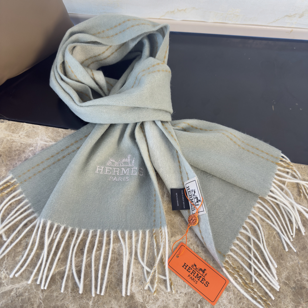 🆕 【▪Hermes · 爱马仕，大H难得一见的温柔配色，低调又不失优雅❗️】重点推荐❗️双面配色，新增