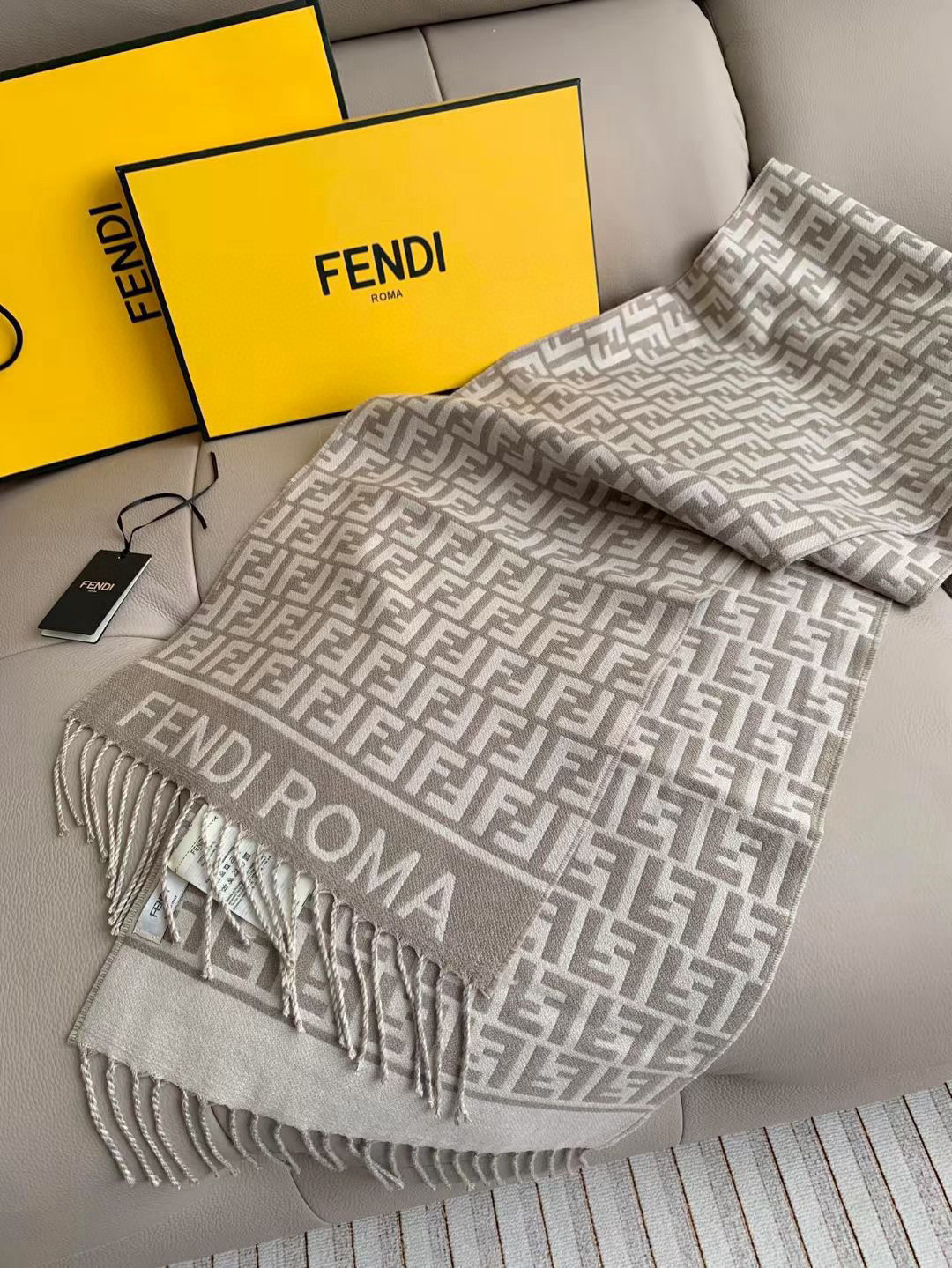 Fendi scarf 🆕‼ Fendi FF ‼ ‼ ， ， ‼ ~~ ， UpUp ， ， ‼ ＋， ， ‼ 。 ， 。 ！ 。 ！ ， ， ， ， ， ‼ ， 。 :80% 20% — photo 3