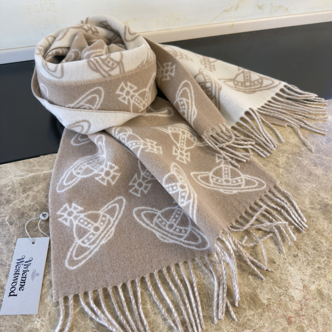 Vivienne Westwood 𝐖𝐞𝐬𝐭𝐰𝐨𝐨𝐝 大土星新款围巾 vivienne westwood西太后土星 英国时装设计师