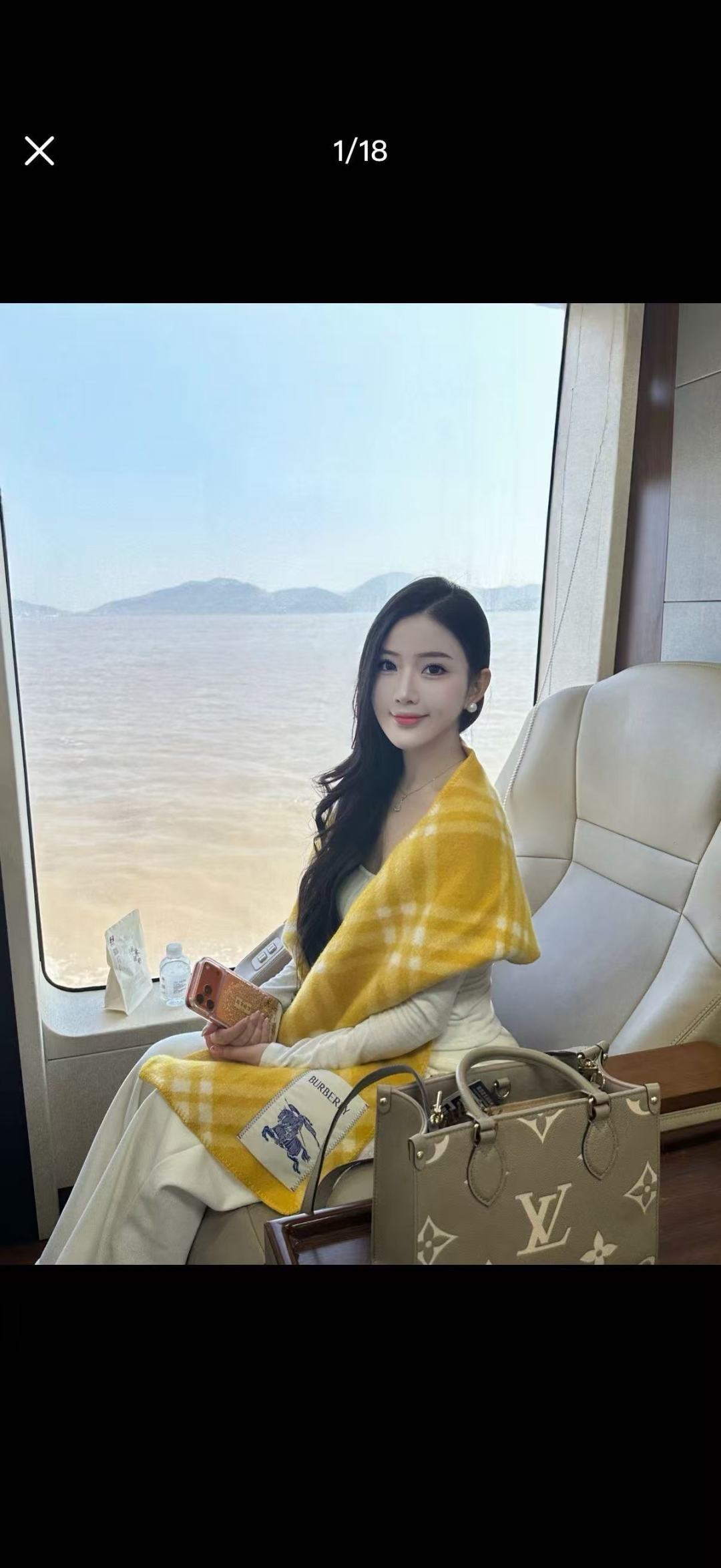 Burberry 搭配 绝绝子呀 美爆了的款 柜子一上市就售罄 排队都买不到的款 低调的奢侈感 这款Burberry围巾