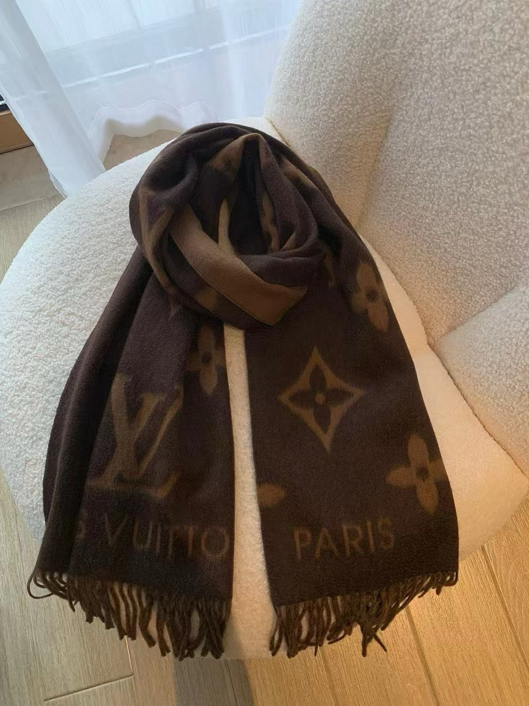 Burberry 挑~就是为了让你们围着去 的‼代购的来~香港贸易公司的订单 因为 时间问题余下300条 还好去年原料价格低一些