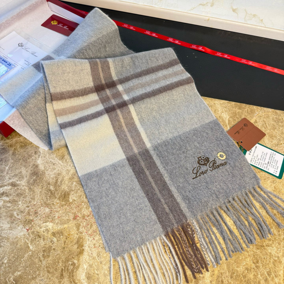 Loro Piana Piana · 诺悠翩雅秋冬新品 【 山羊绒水波纹格纹围巾】送人自留都太高大上了 重磅上新