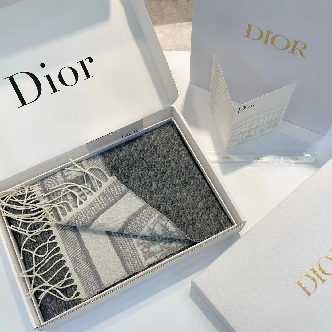Dior Dior双面流苏倾斜字母