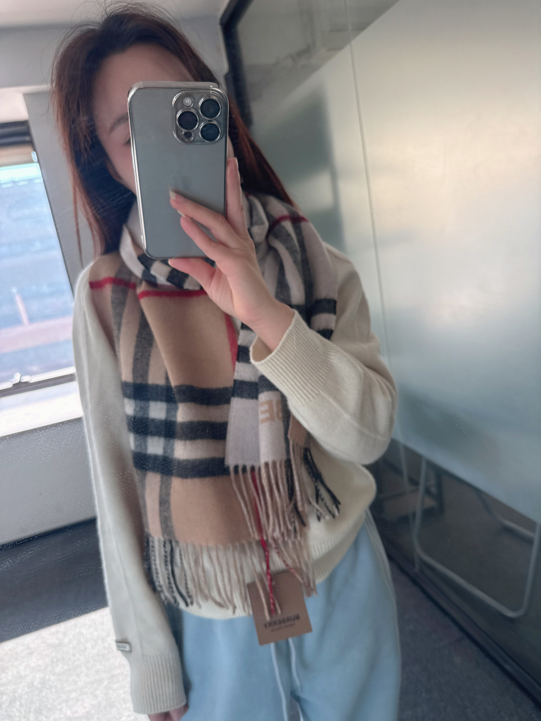 Unknown 论男女都可用 在这样的季节里拥有一条 百搭的围巾必不可少