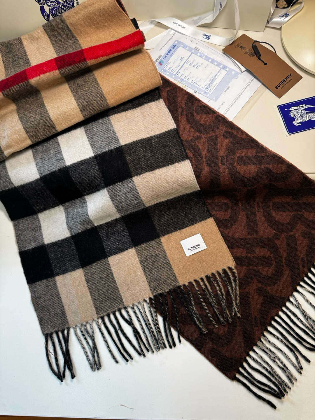 🆕❗️高版合股纱 · 法国的外贸订单 ❗️Bur经典款TB典藏款系列❗️提花精纺羊绒围巾，产自苏格兰工坊