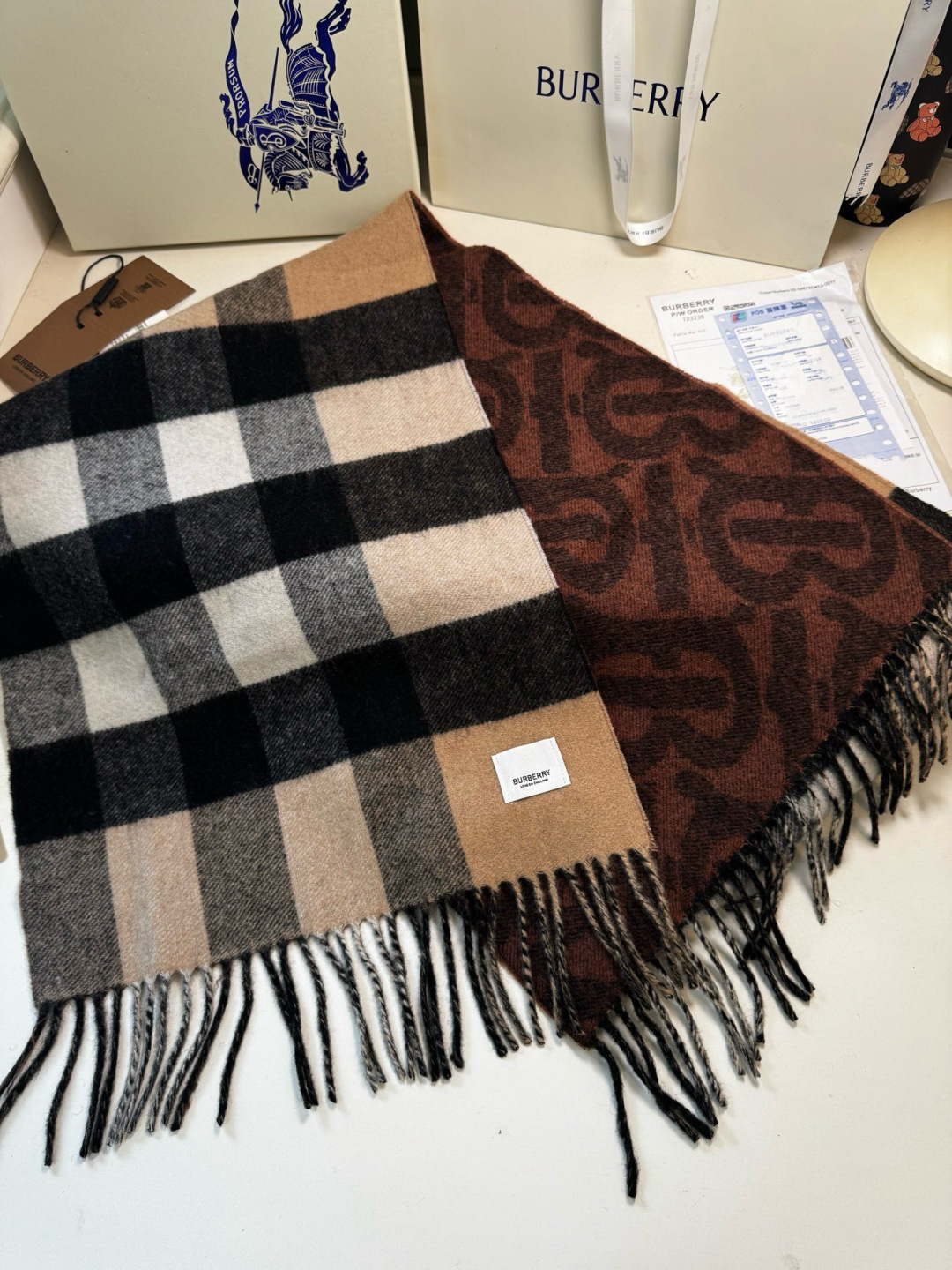 🆕❗️高版合股纱 · 法国的外贸订单 ❗️Bur经典款TB典藏款系列❗️提花精纺羊绒围巾，产自苏格兰工坊