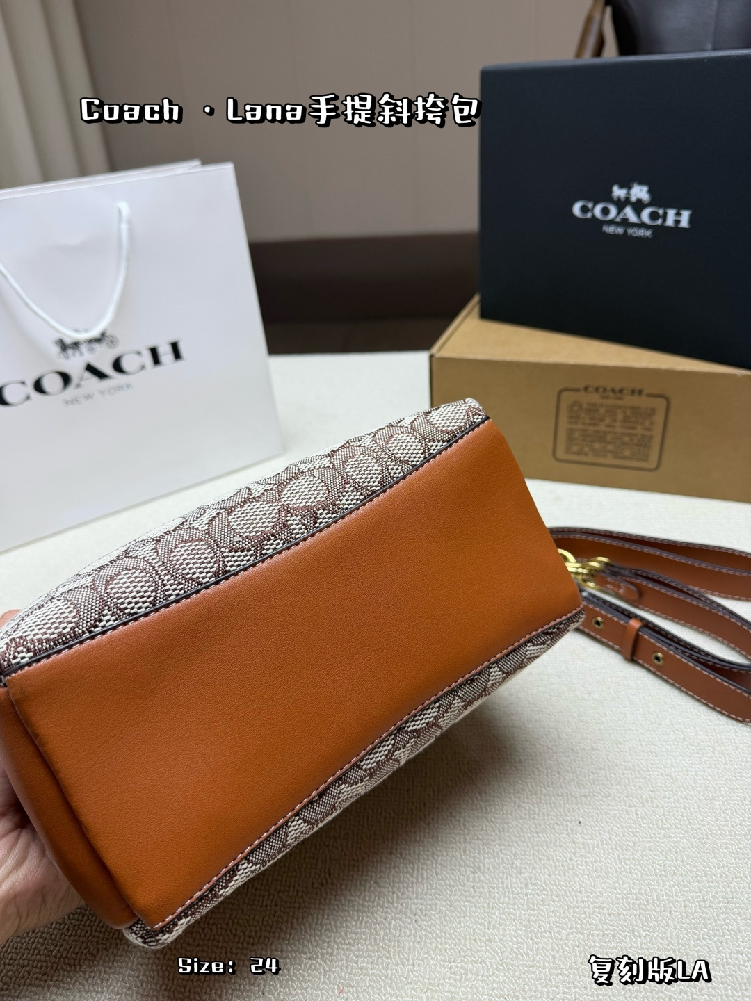 Borsa COACH, con custodia per aereo — photo 6