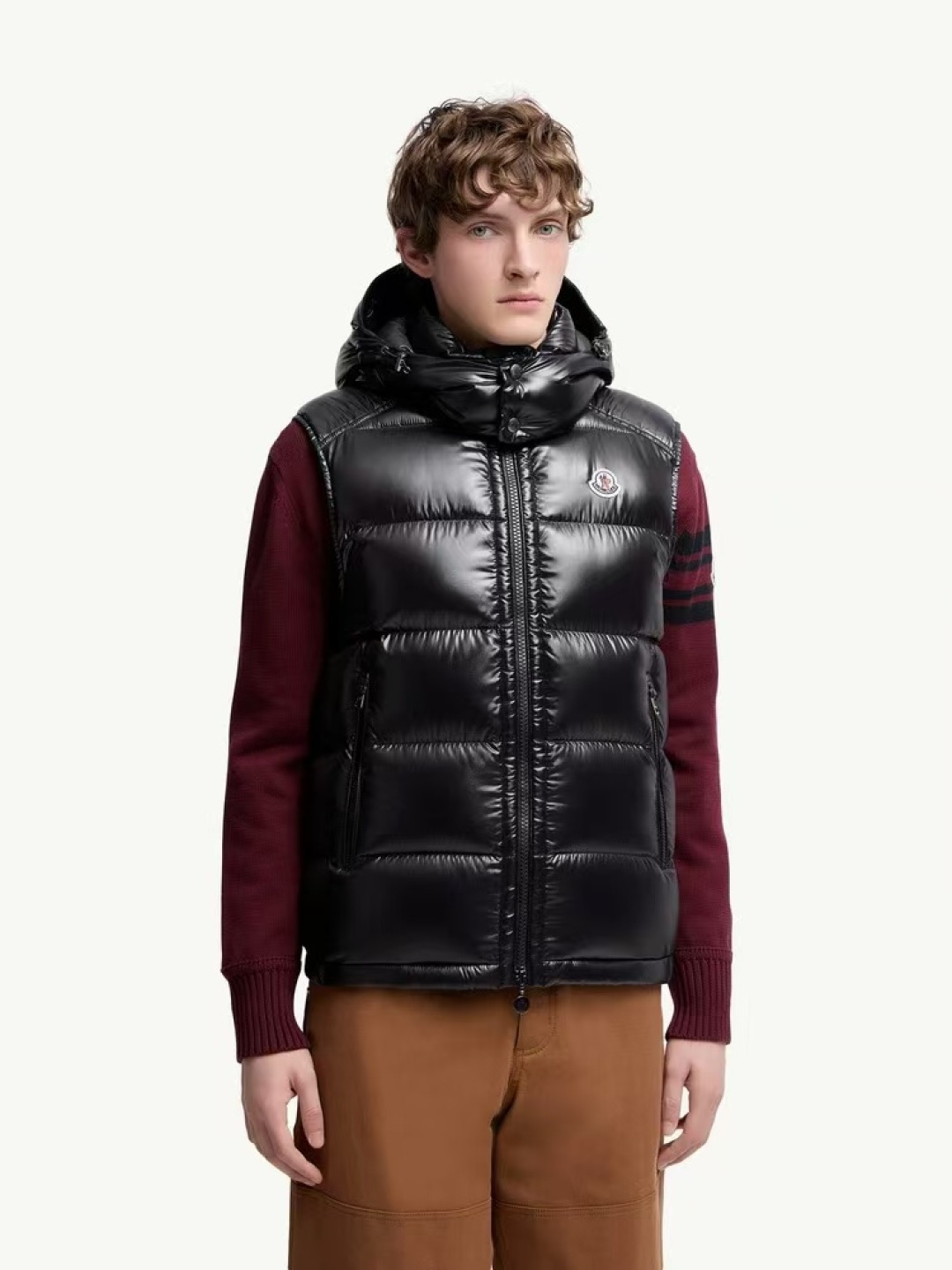 MONCLER 蒙口 经典款带帽马甲羽绒 官网图～