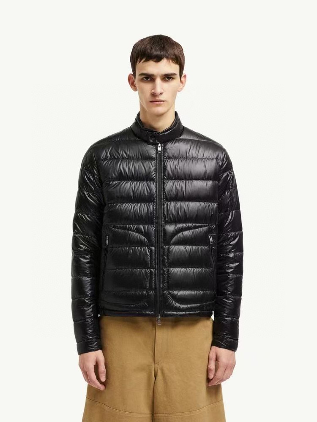  MONCLER 蒙口 经典款立领羽绒 官网图！