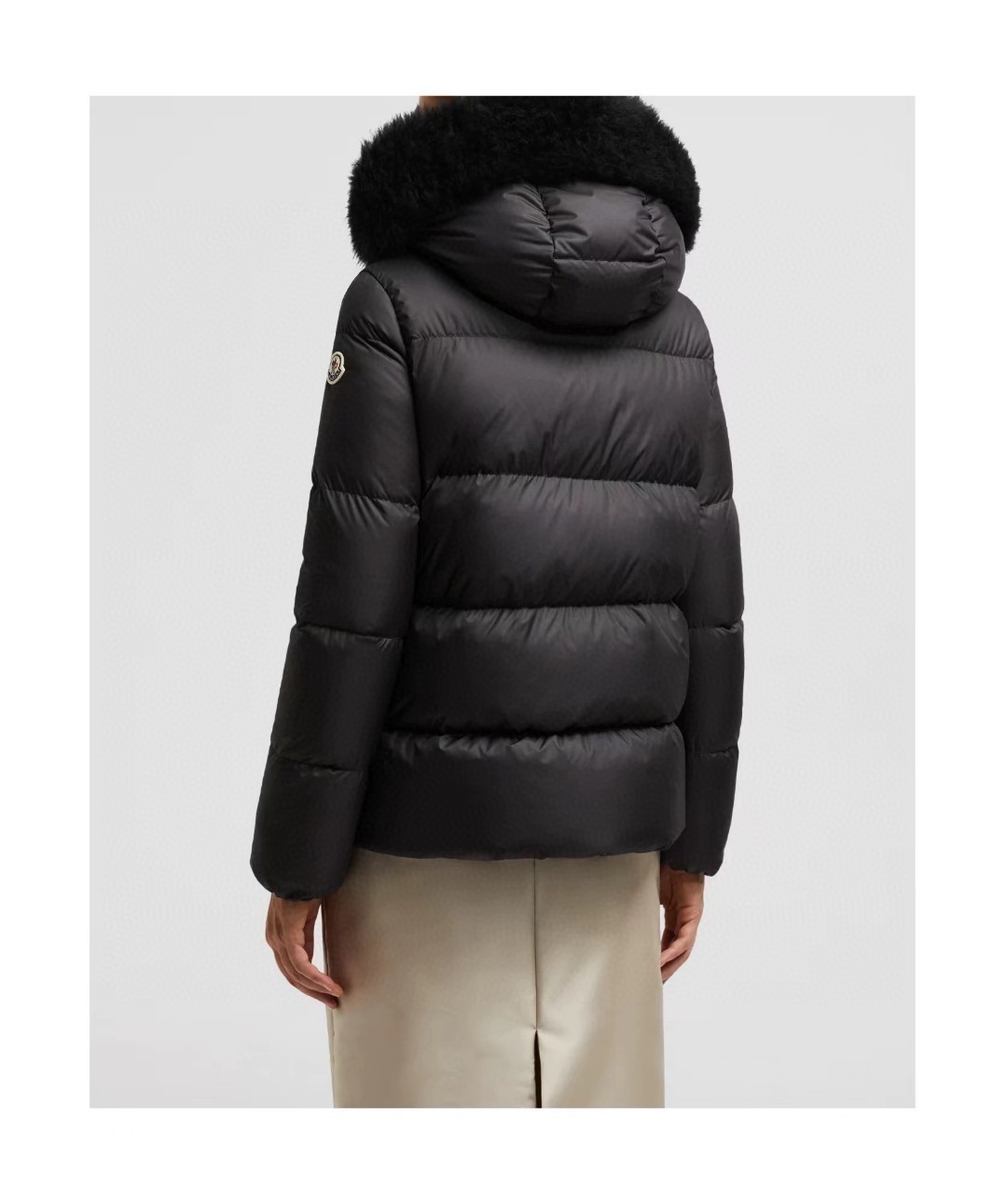 Moncler 盟可睐Laichefur女士狐狸毛领A版娃娃款羽绒服～黑色官网图同步上新～
