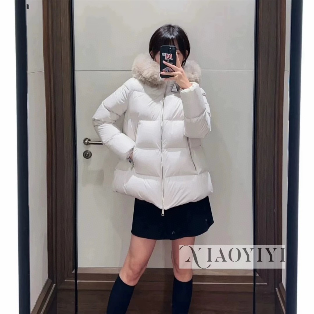 Moncler 盟可睐Laichefur女士狐狸毛领A版娃娃款羽绒服～上身图～
