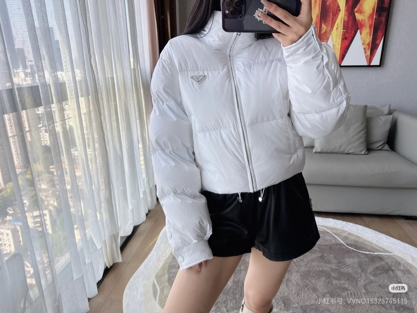 PRADA 普拉达 女款短款羽绒服 白色上身图😍