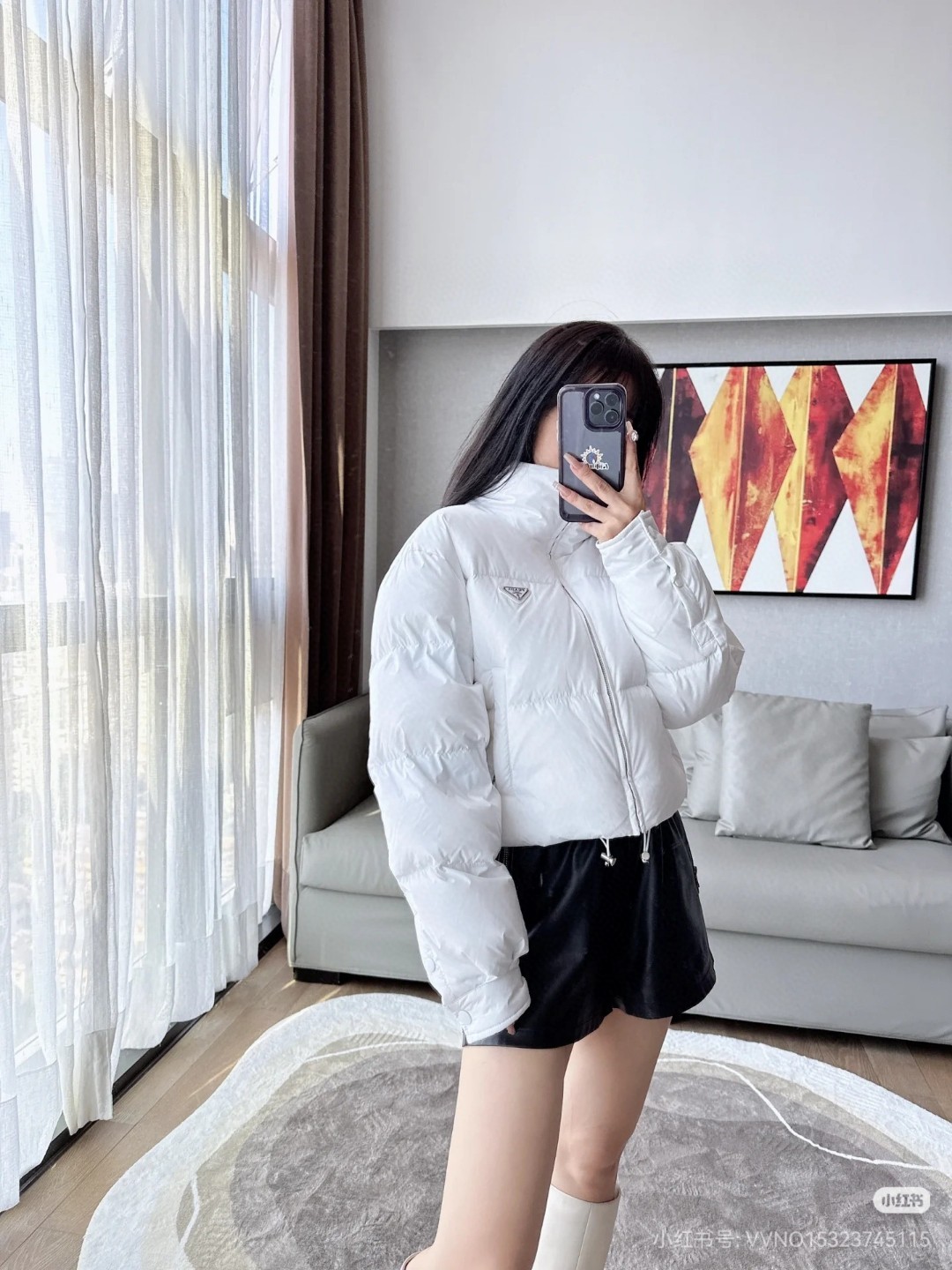 PRADA 普拉达 女款短款羽绒服 白色上身图😍
