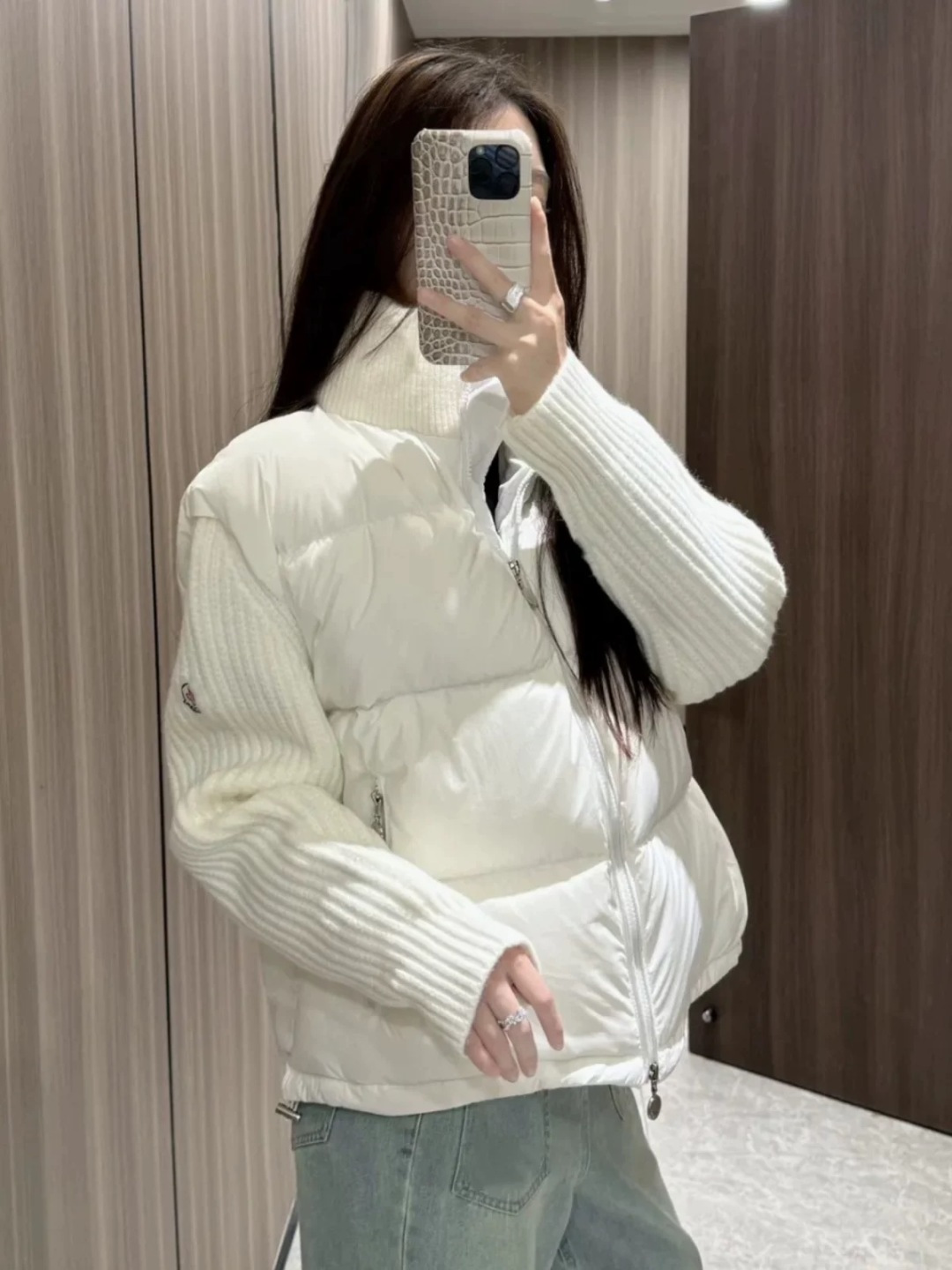 NO:572416,Meng Mouth Women's Knitted Wool Down Splicing Upper Body Picture~,,Moncler,down jacket,alexander wang19860909蒙口 女款针织毛线羽绒拼接 上身图～,,Moncler,down jacket,alexander wang,Men's clothing