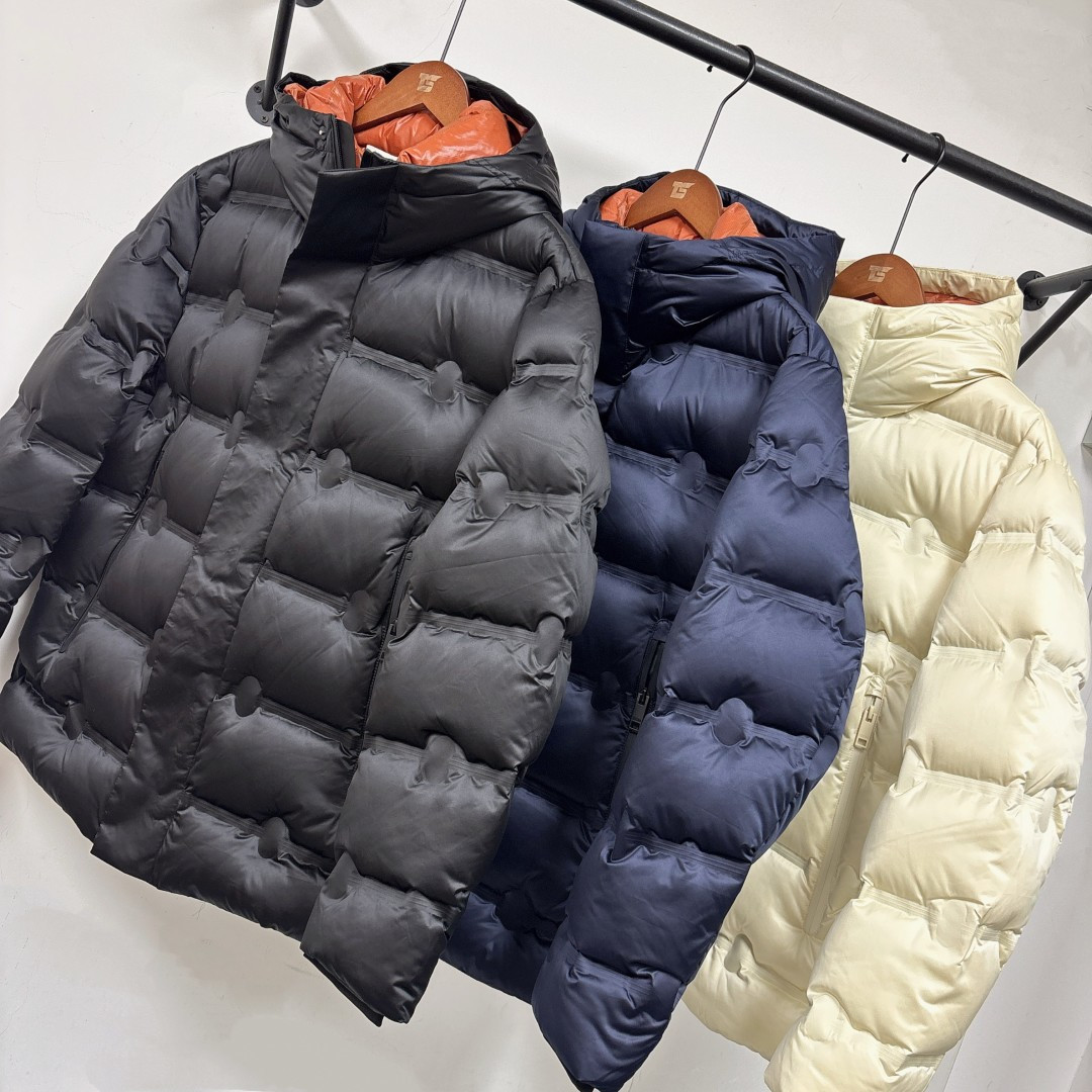 🆕ZEGNA 杰尼亚 25秋冬最新款连帽羽绒服外套（帽子不🉑拆卸） 版型剪裁完美穿着舒适有型，整体视觉感