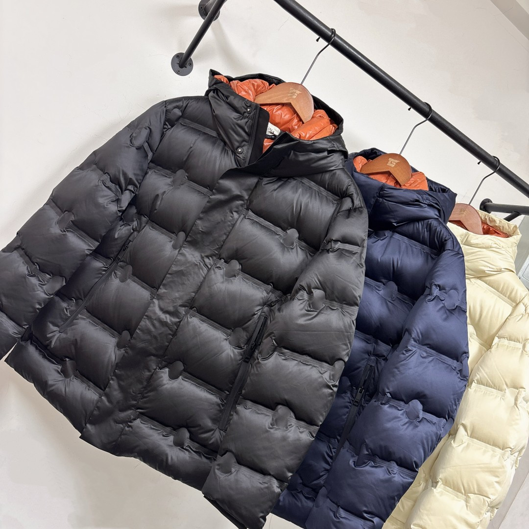 🆕ZEGNA 杰尼亚 25秋冬最新款连帽羽绒服外套（帽子不🉑拆卸） 版型剪裁完美穿着舒适有型，整体视觉感