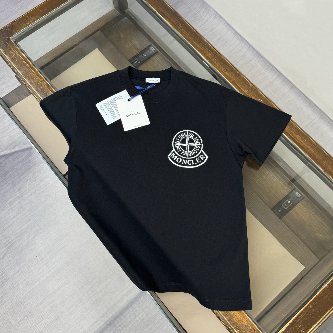 몽클레어 남성 반팔 48839 Moncler T Shirt
