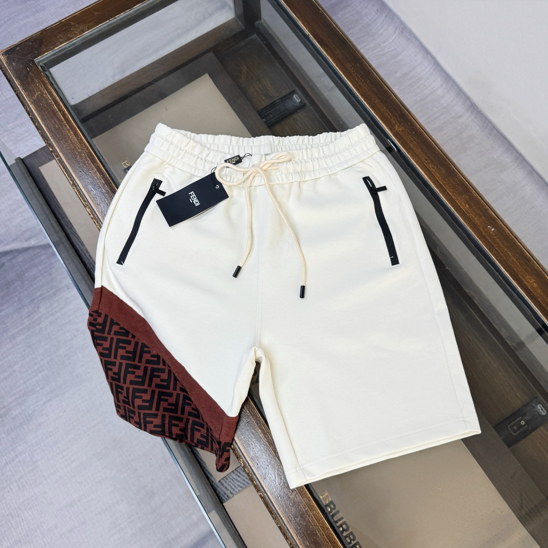 P100 C✨FEN*DI Fendi pantalones cortos casuales más nuevos de 2026, tela personalizada. El estilo es simple pero elegant…