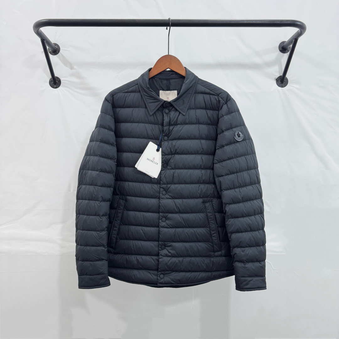 Пуховик Moncler