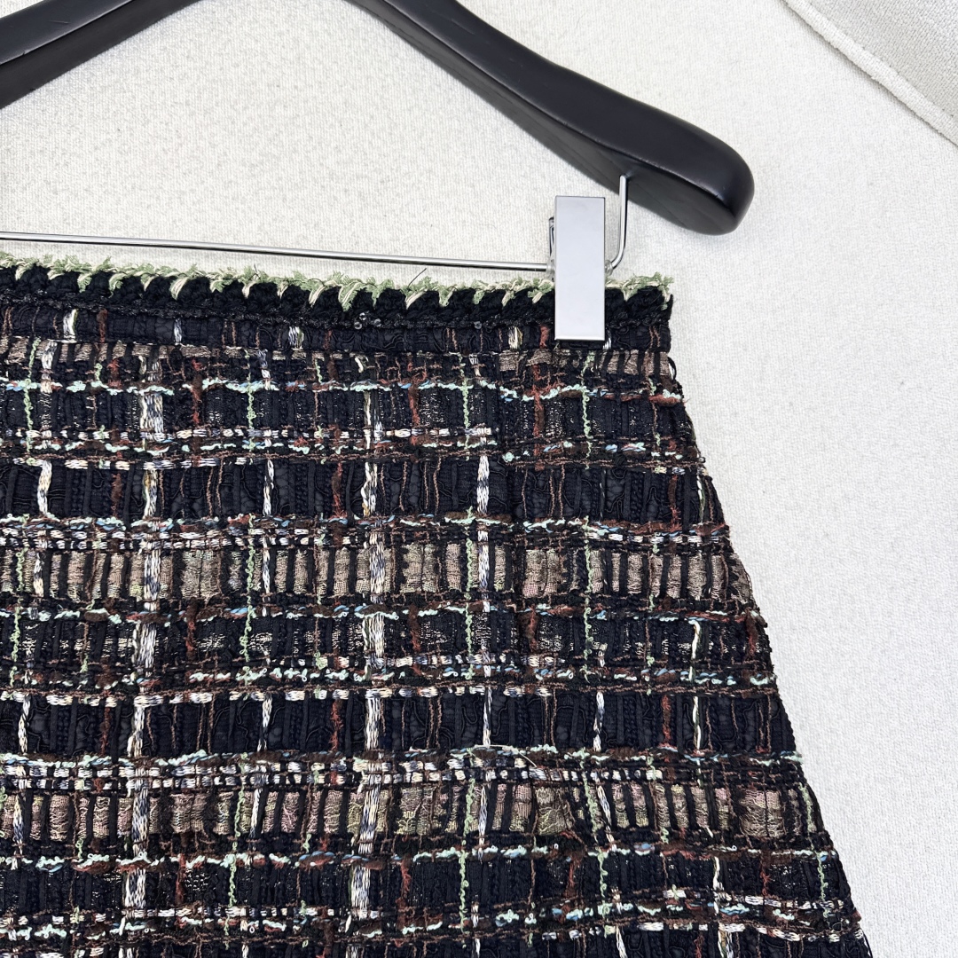 Chanel-Inspired Woven Set: Short Jacket & High-Waist A-Line Skirt 5 cmp i1756710947066 2929 0 3