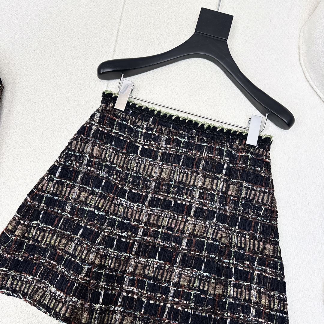 Chanel-Inspired Woven Set: Short Jacket & High-Waist A-Line Skirt 3 cmp i1756710947068 7485 0 1