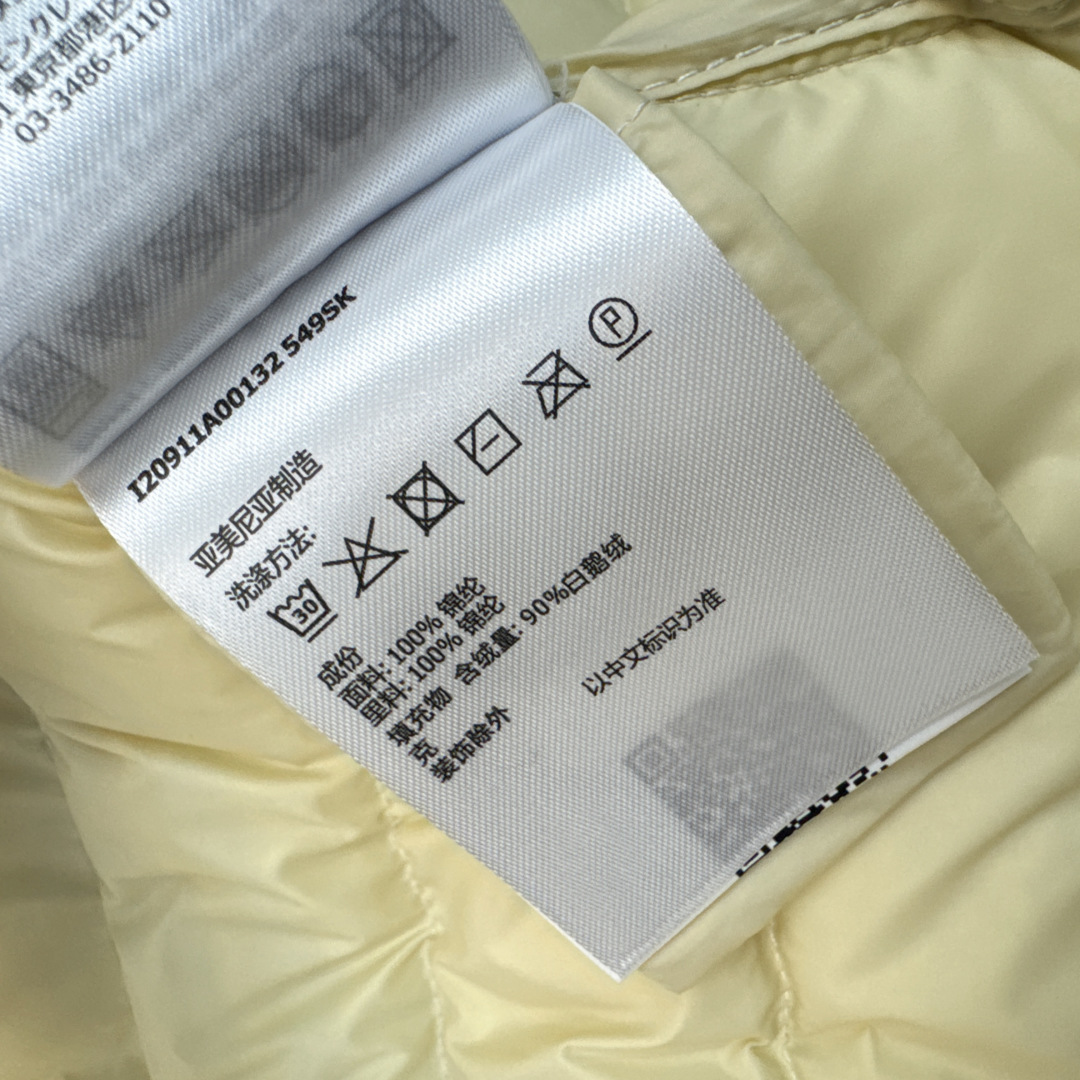 原单品质 MC 25Ss———秋冬最新款收腰轻薄款羽绒服马甲 💗定制开发五金配件所有细节处理全面到位 收