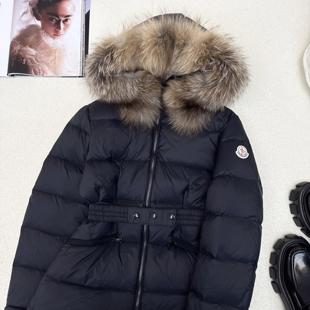 MC Short Hooded Goose Down Puffer Jacket with Fur Collar 3 cmp i1757136161897 942 0 1