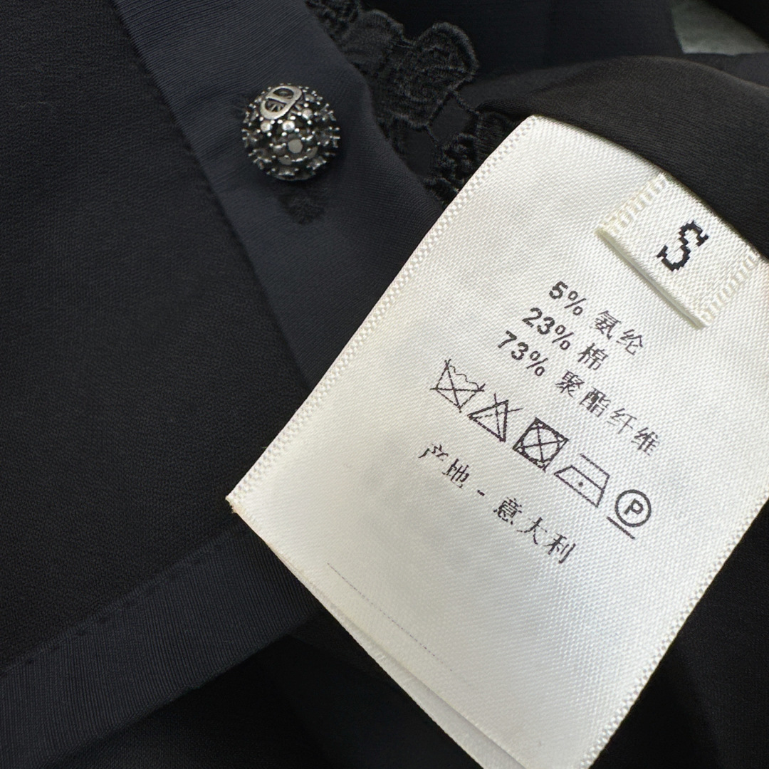 CD 25Ss———早秋新款水溶花蕾丝拼接小立领外套 🖤立体剪裁 正面双口袋点缀 短款版型 轻松分割身材