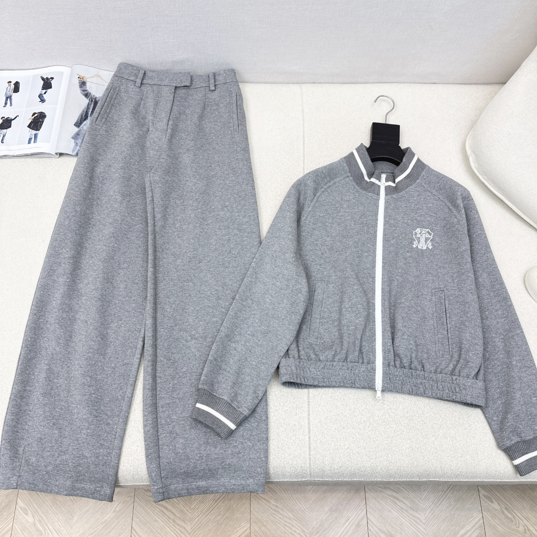 BC 25Ss————秋冬最新款细闪亮片休闲套装🤍立领宽松卫衣外套+松紧腰休闲裤 整体版型简约大方 但又